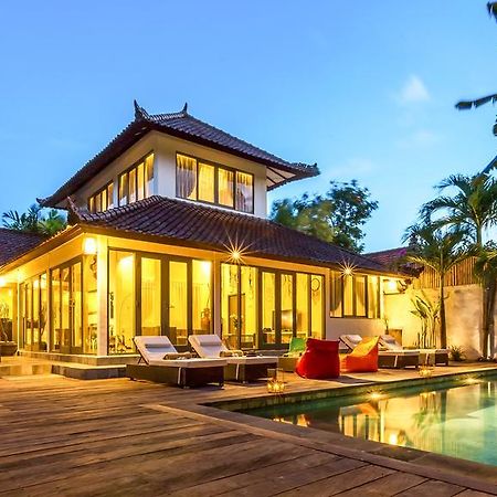 Luxury Villa Kudeta 300M Beach And Heart Of Seminyak Kültér fotó